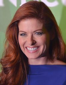 celebrities-and-their-fountain-pens-debra-messing