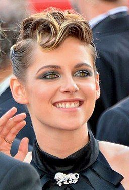 Celebrities Who Use Fountain Pens - Kristen Stewart