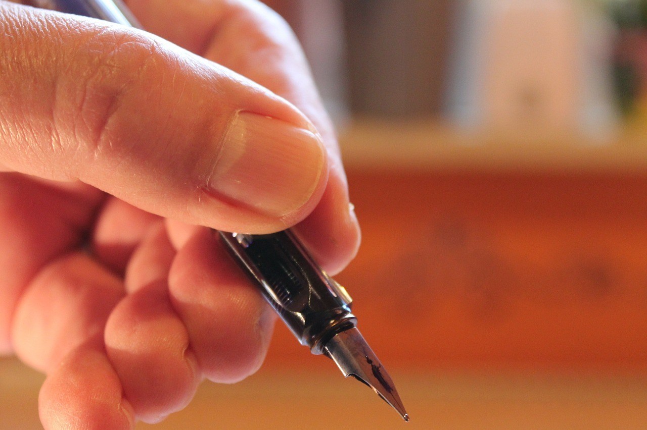 How to write with a fountain pen left-handed